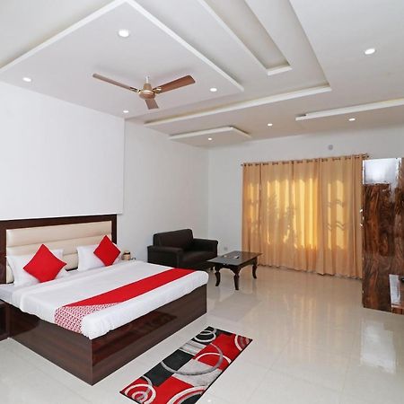 Oyo 29755 Hotel Jammu Airlines מראה חיצוני תמונה