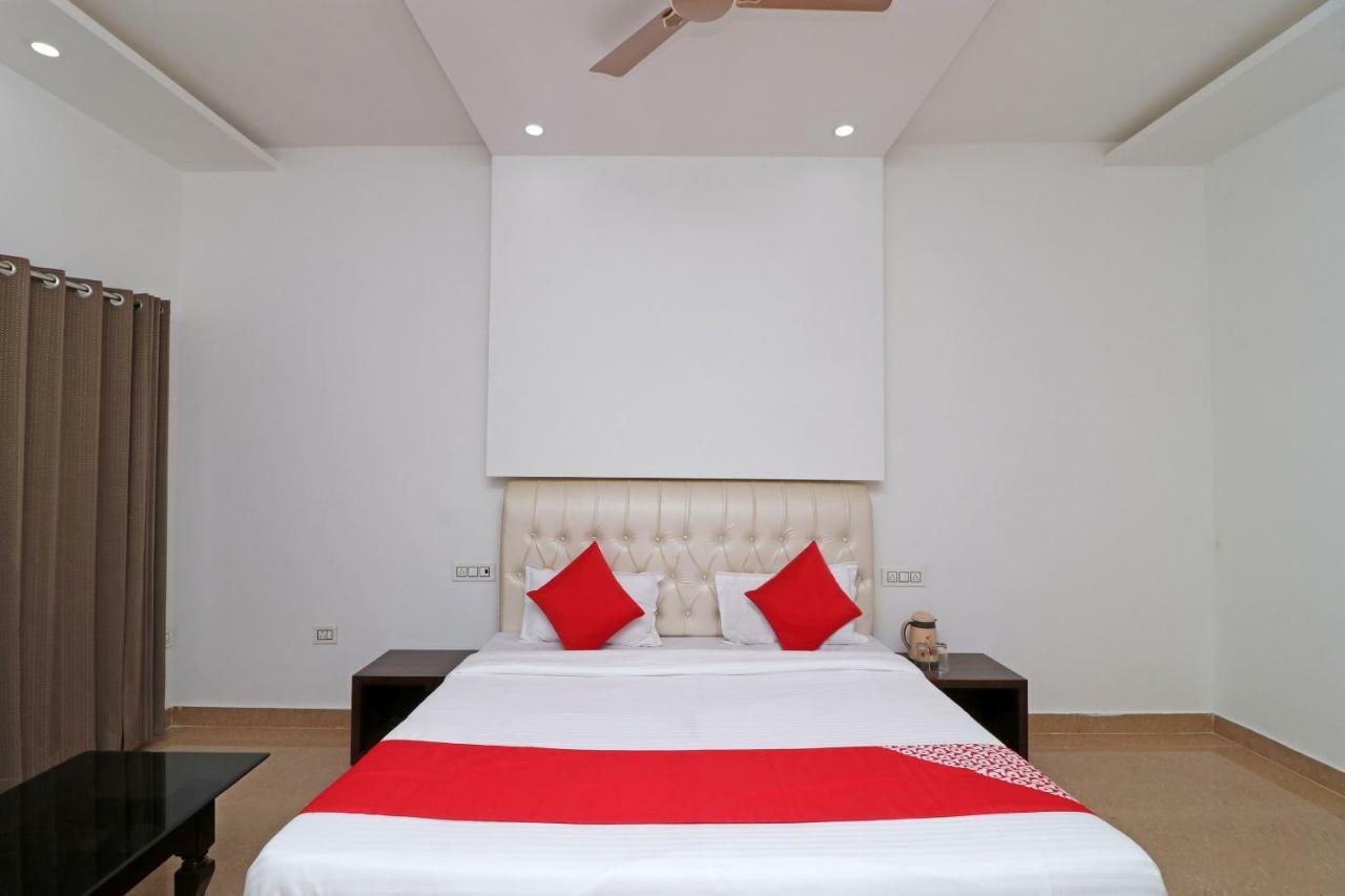 Oyo 29755 Hotel Jammu Airlines מראה חיצוני תמונה