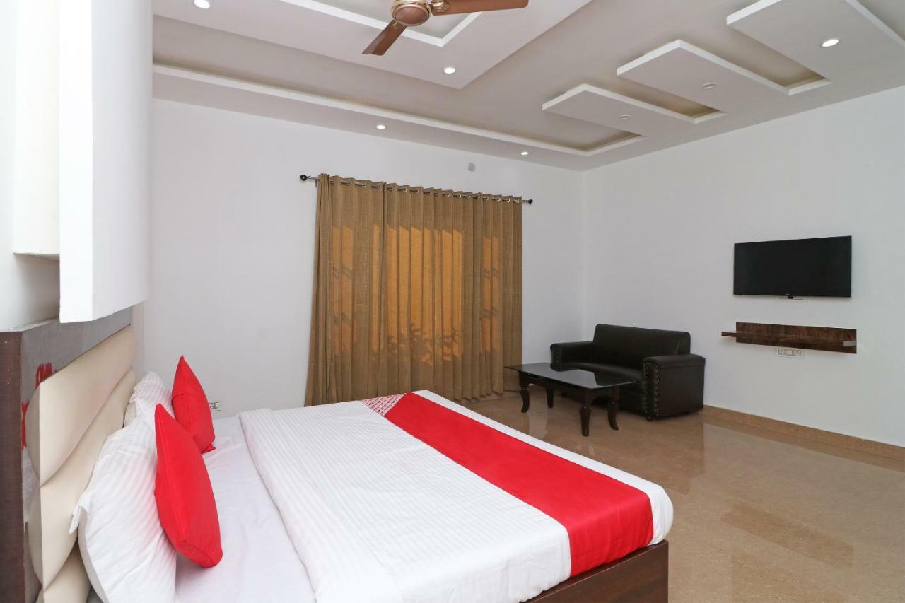 Oyo 29755 Hotel Jammu Airlines מראה חיצוני תמונה